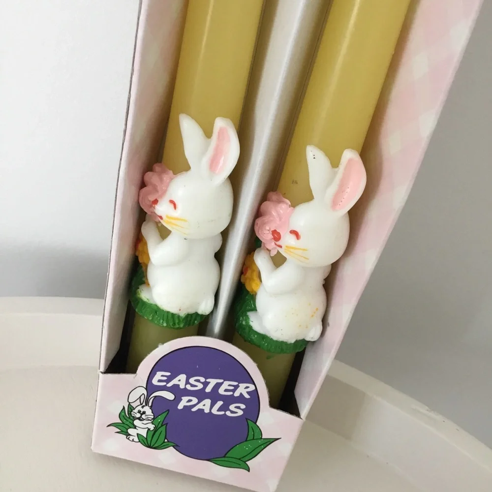 ✨Vintage 10” 90s Bunny Climbing Tapered Candle Set